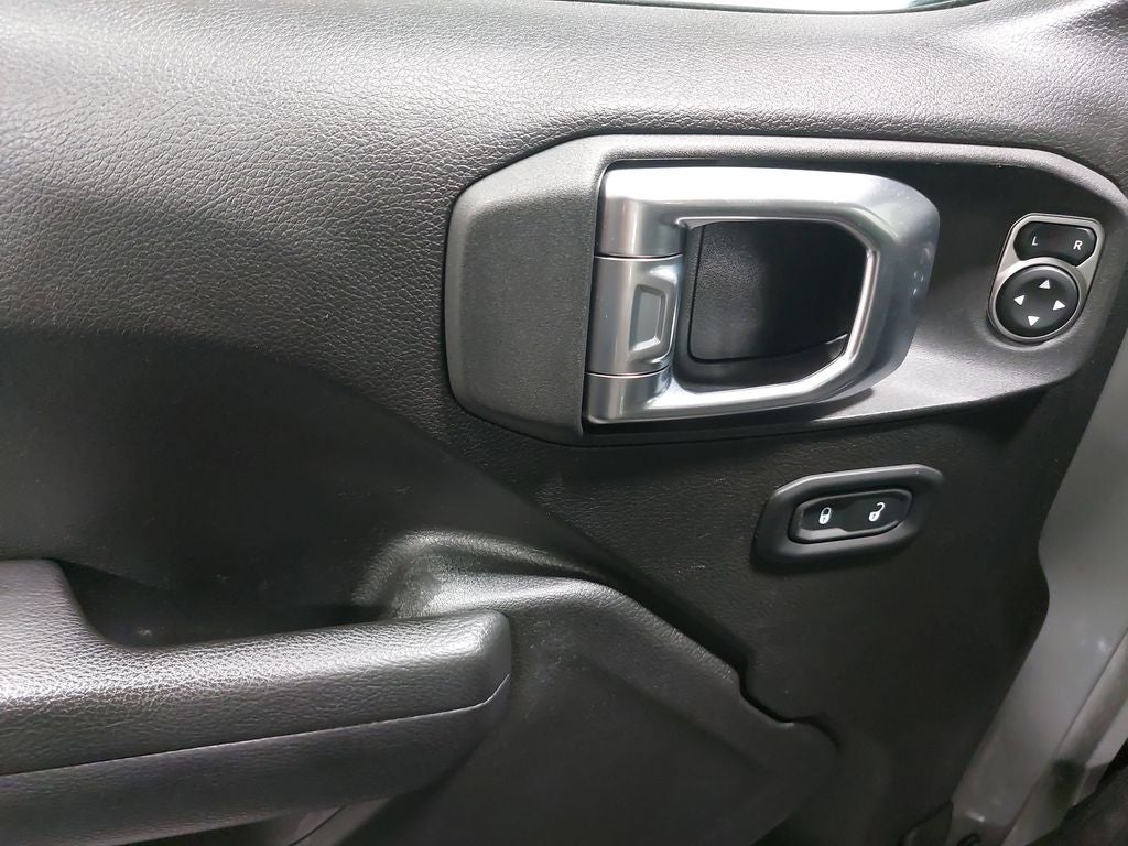 2022 Jeep Wrangler Unlimited Willys