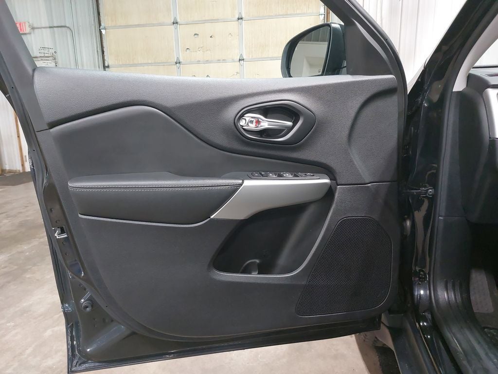 2022 Jeep Cherokee X