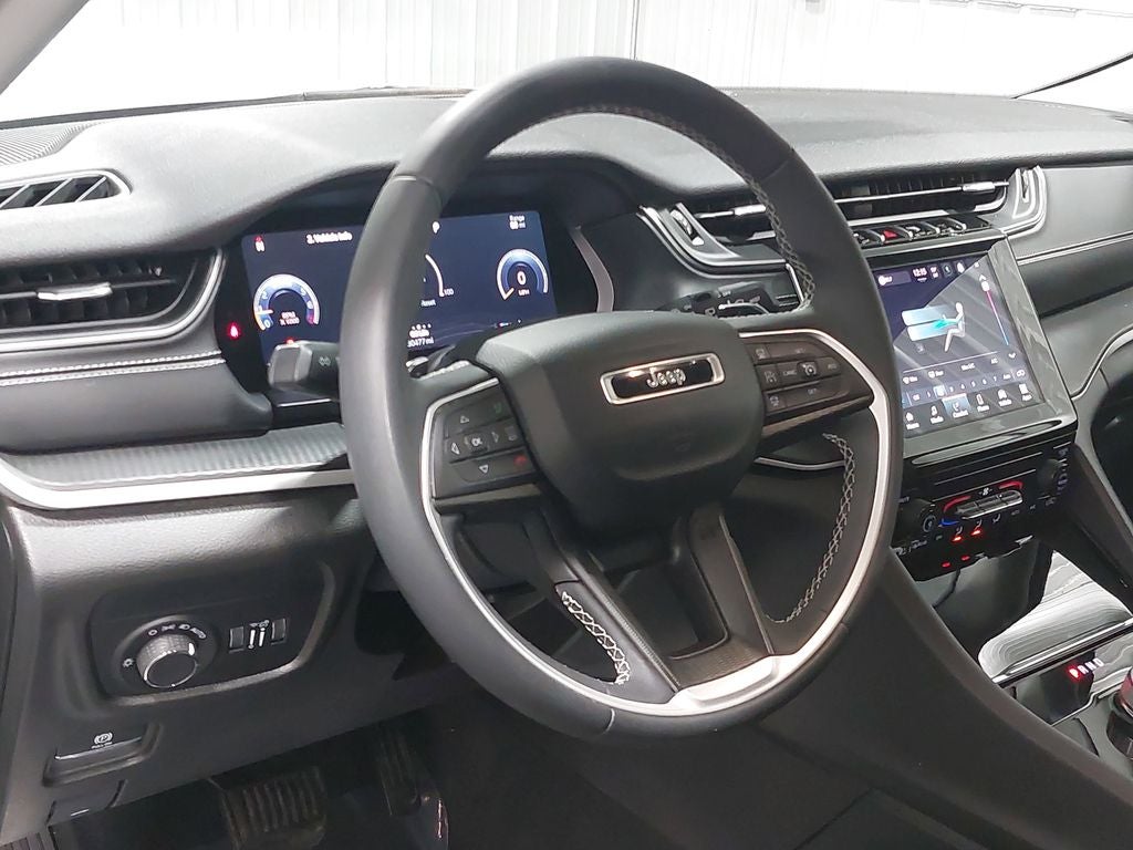 2023 Jeep Grand Cherokee Laredo