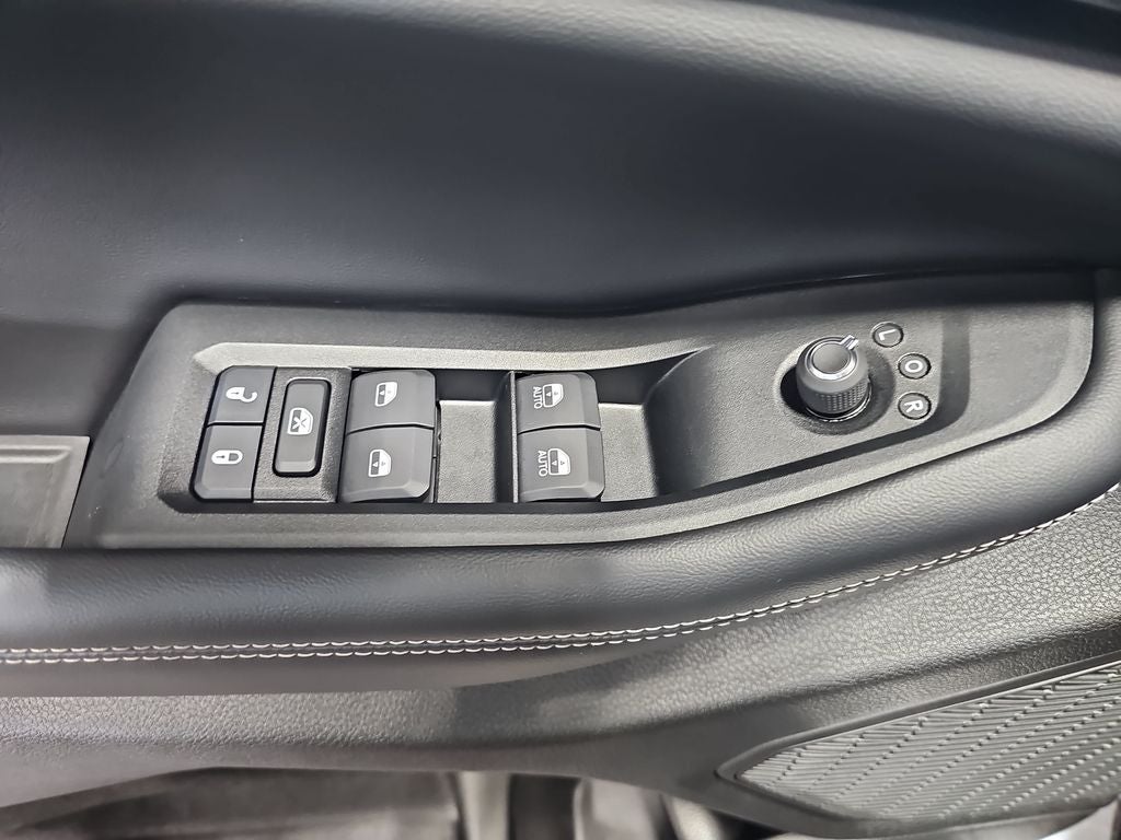 2023 Jeep Grand Cherokee Laredo X