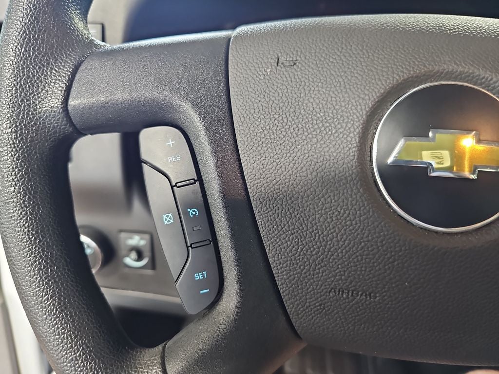 2025 Chevrolet Express 2500 Work Van Cargo