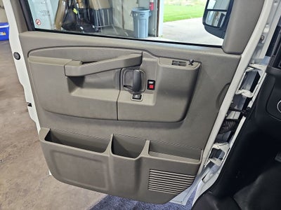 2025 Chevrolet Express 2500 Work Van Cargo