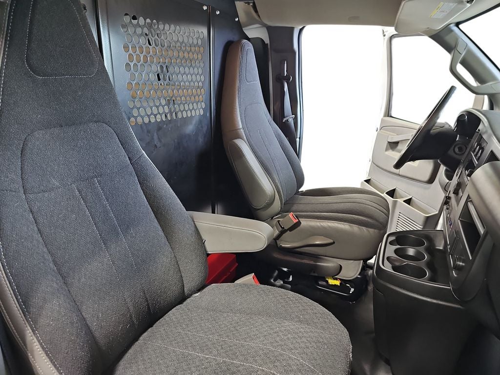2025 Chevrolet Express 2500 Work Van Cargo