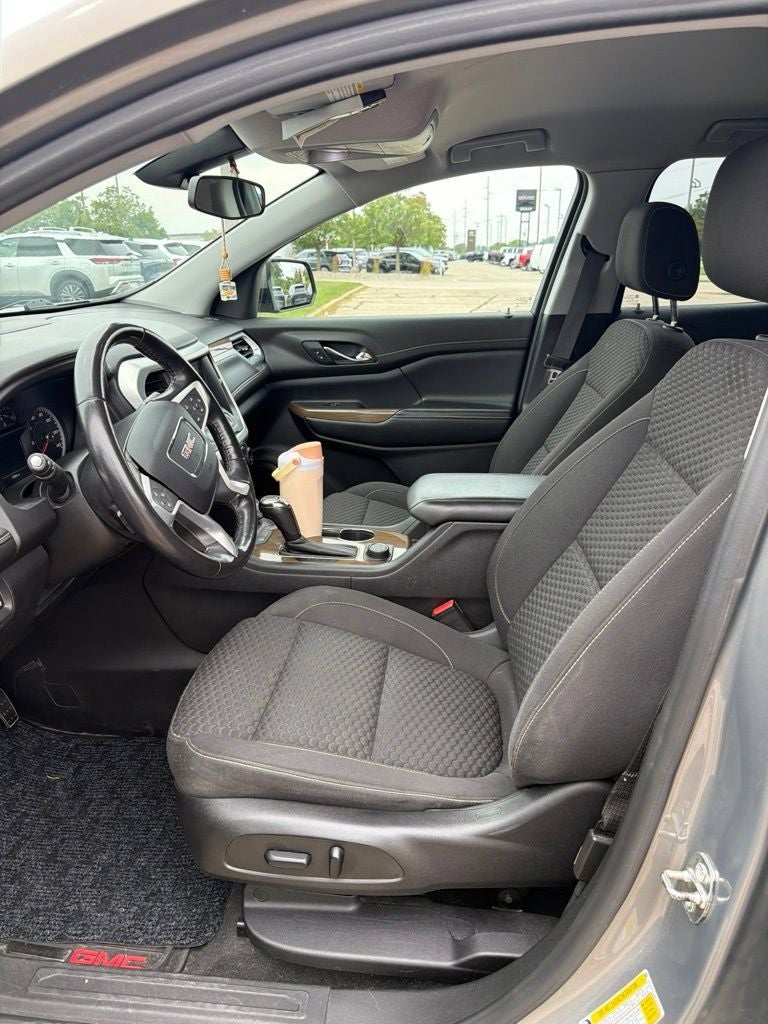 2019 GMC Acadia SLE-2