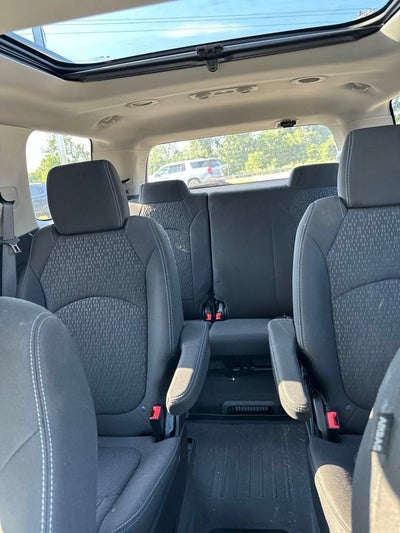 2015 GMC Acadia SLE-2