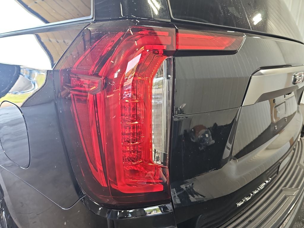 2021 GMC Yukon XL AT4