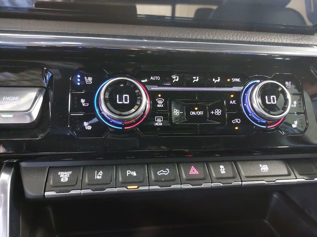 2025 GMC Sierra 3500HD Denali