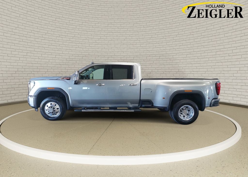 2025 GMC Sierra 3500HD Denali