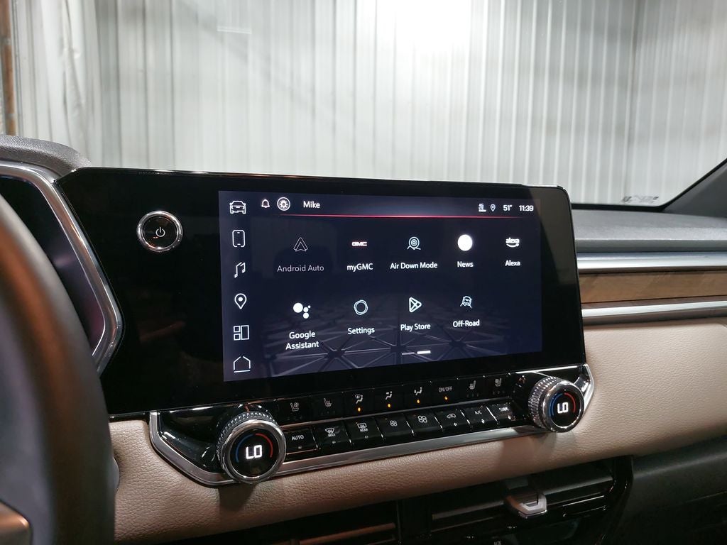 2024 GMC Canyon Denali