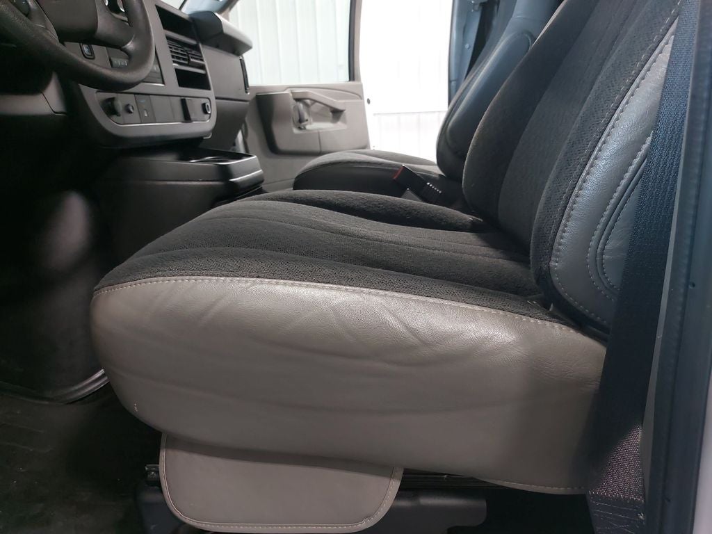 2025 GMC Savana 2500 Work Van