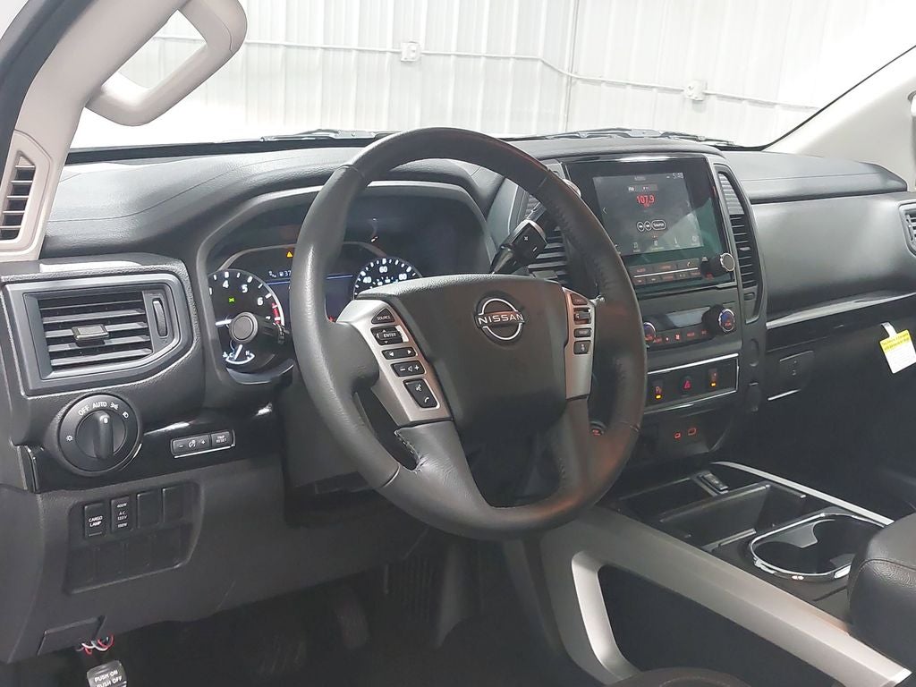 2024 Nissan Titan SV