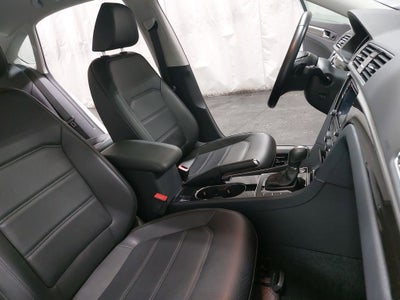 2019 Volkswagen Passat 2.0T SE R-Line