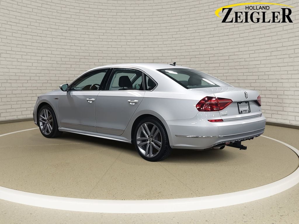 2019 Volkswagen Passat 2.0T SE R-Line