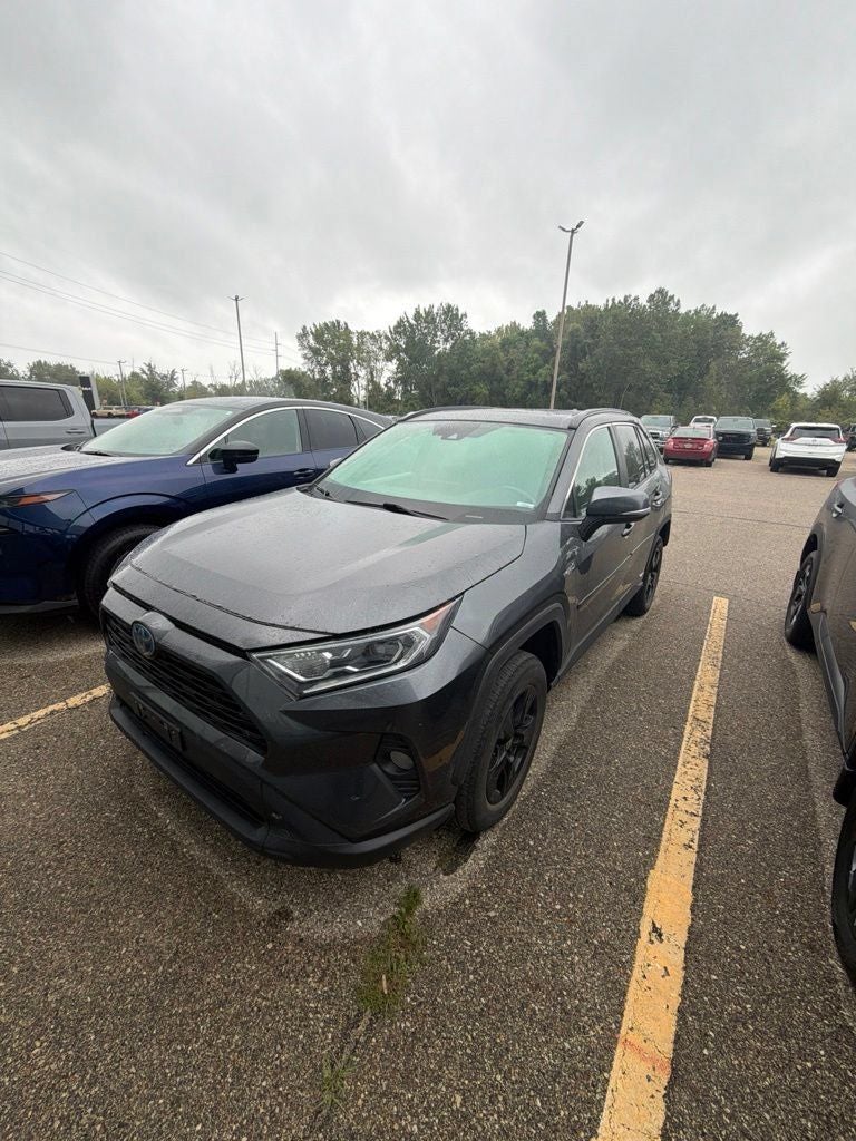 2021 Toyota RAV4 Hybrid XLE
