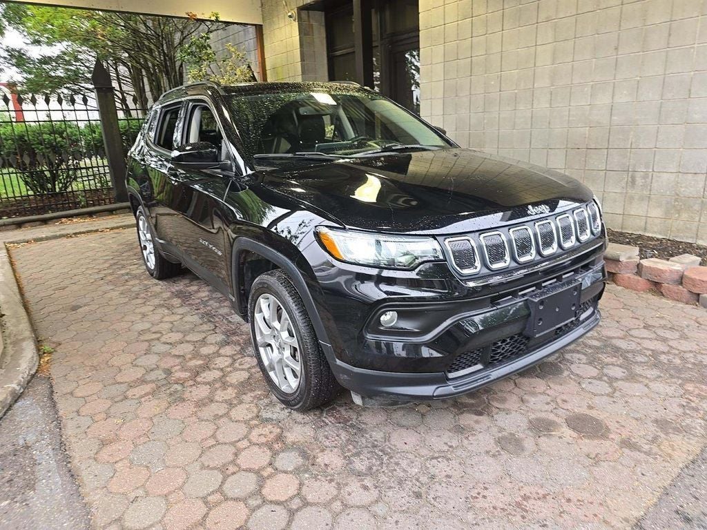 2022 Jeep Compass Latitude Lux