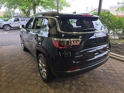 2022 Jeep Compass Latitude Lux