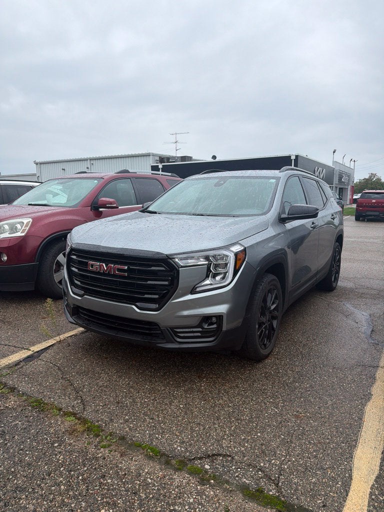 2023 GMC Terrain SLT