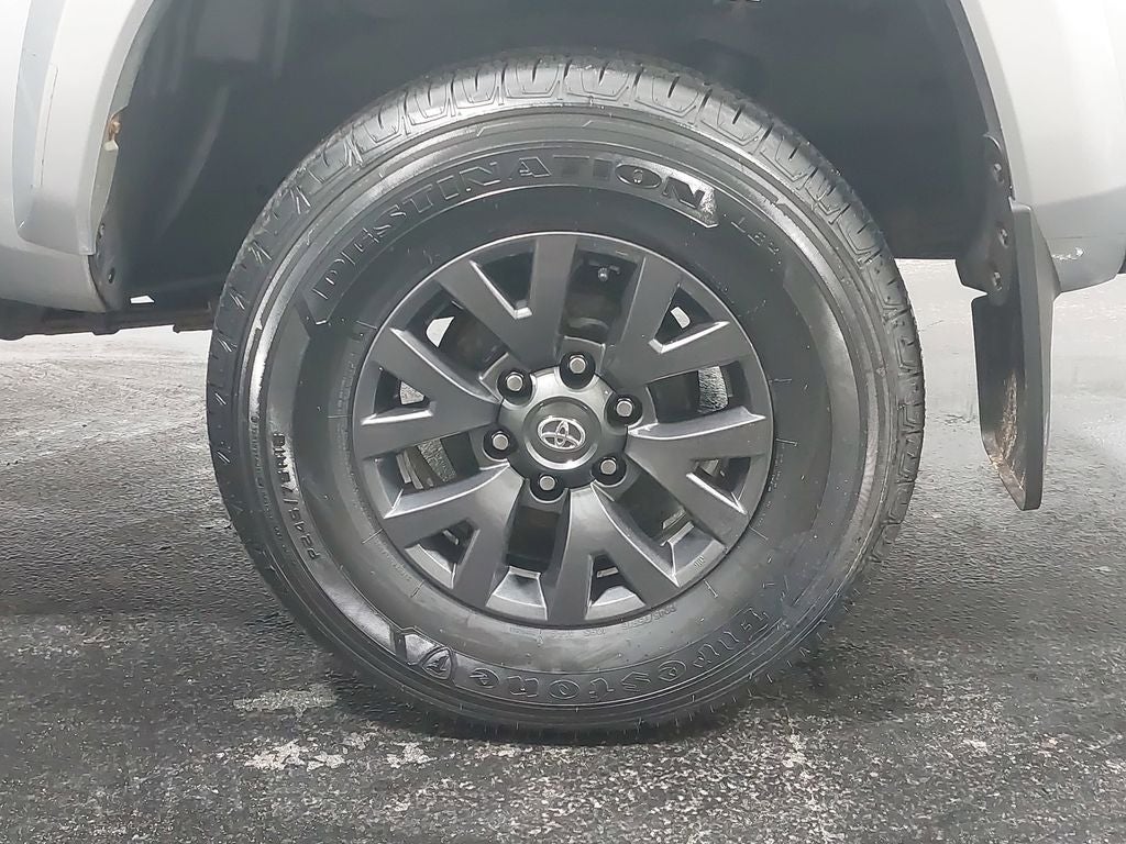 2022 Toyota Tacoma SR5