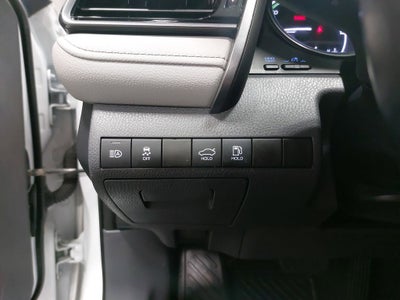 2019 Toyota Camry Hybrid XLE