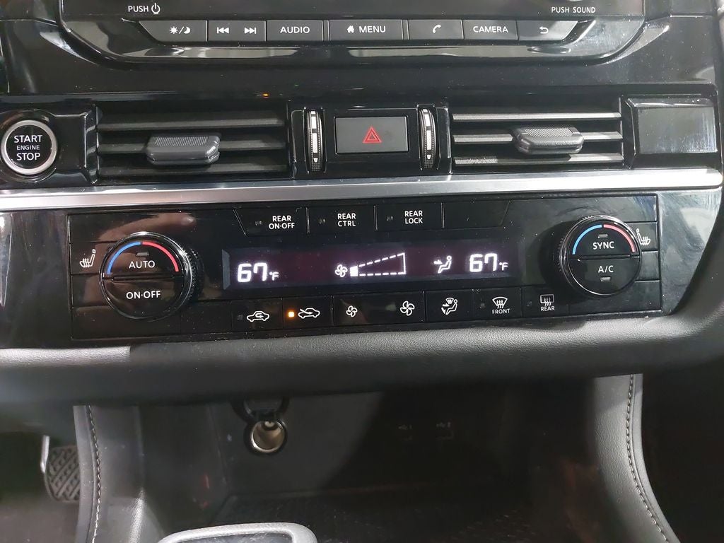 2023 Nissan Pathfinder SV