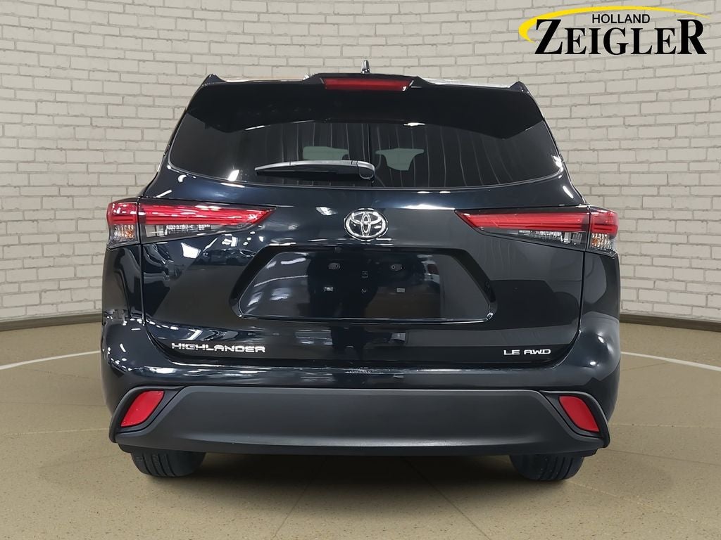 2023 Toyota Highlander LE