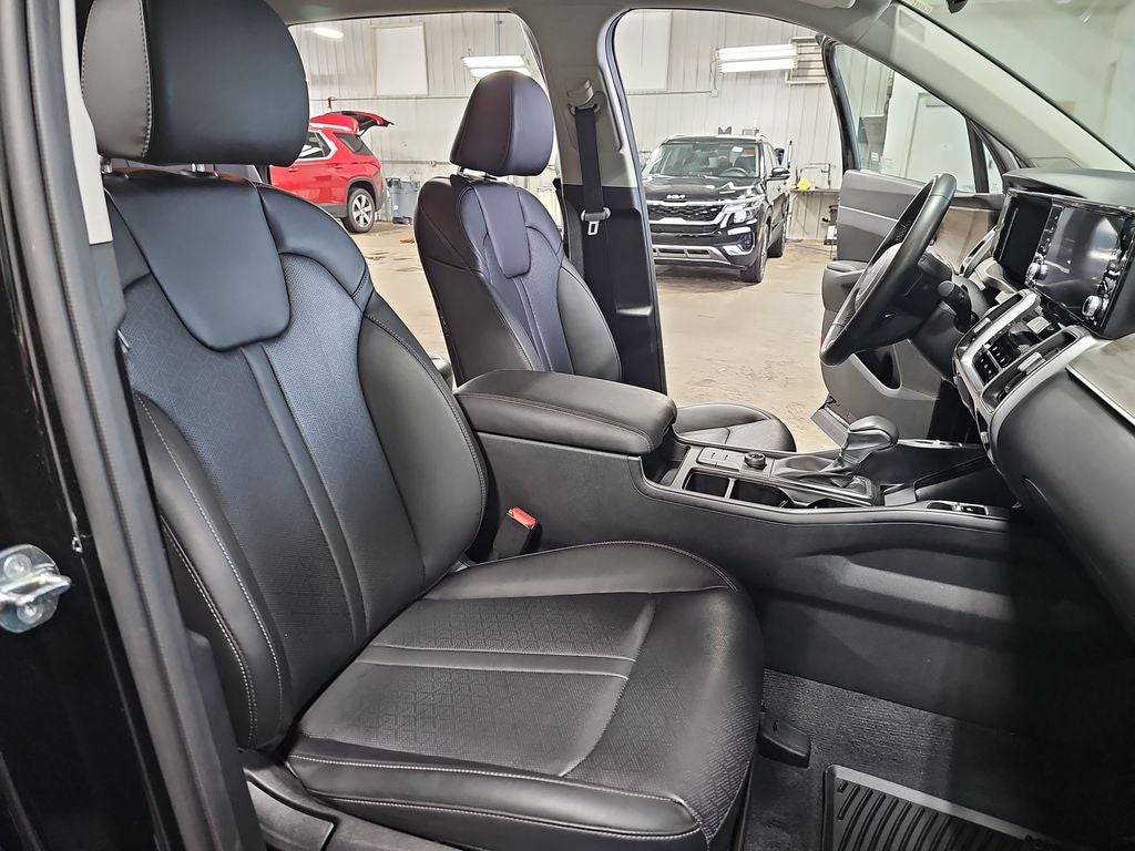2023 Kia Sorento X-Line S