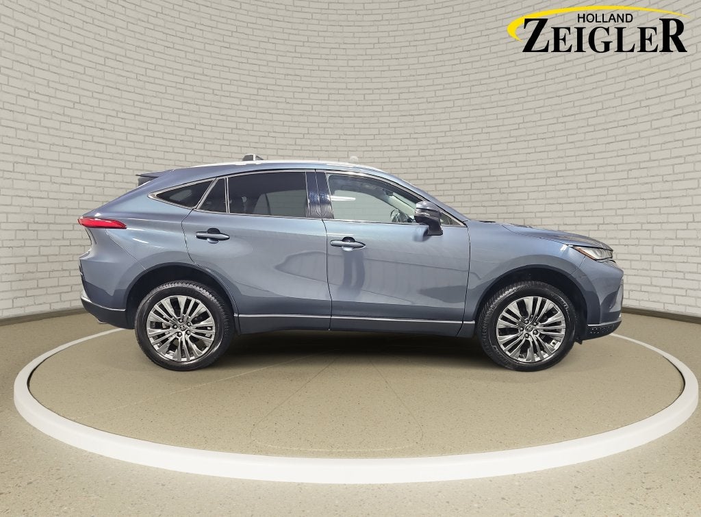 2023 Toyota Venza XLE