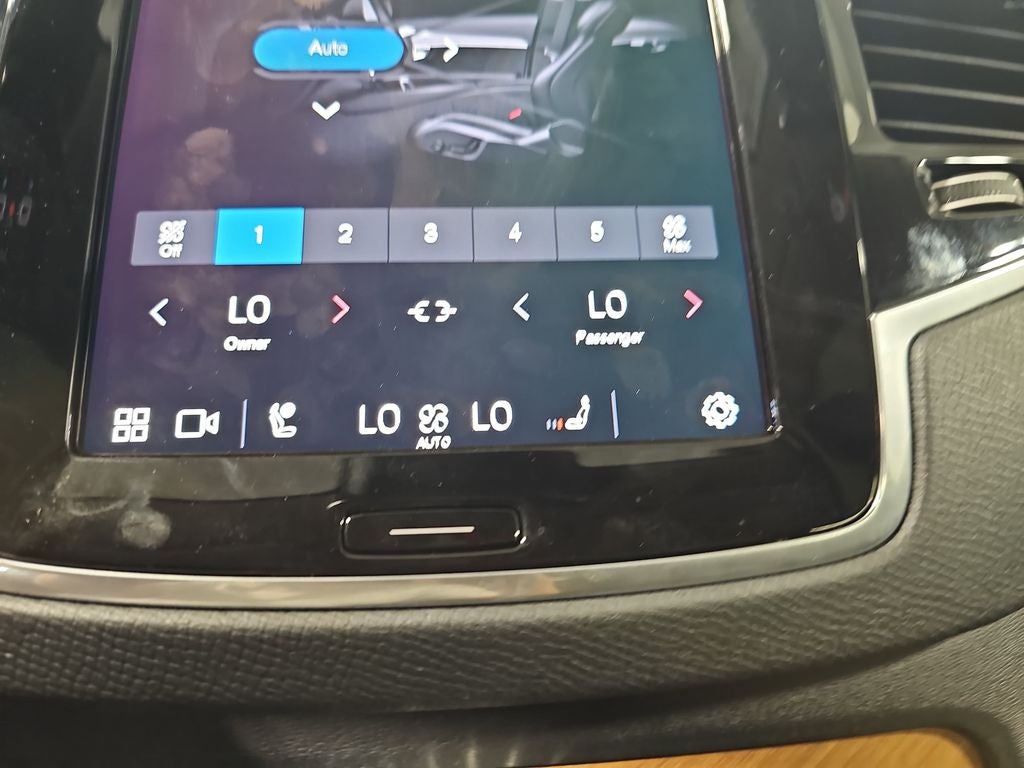 2023 Volvo XC90 B6 Plus 7-Seater