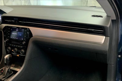 2022 Volkswagen Passat 2.0T SE