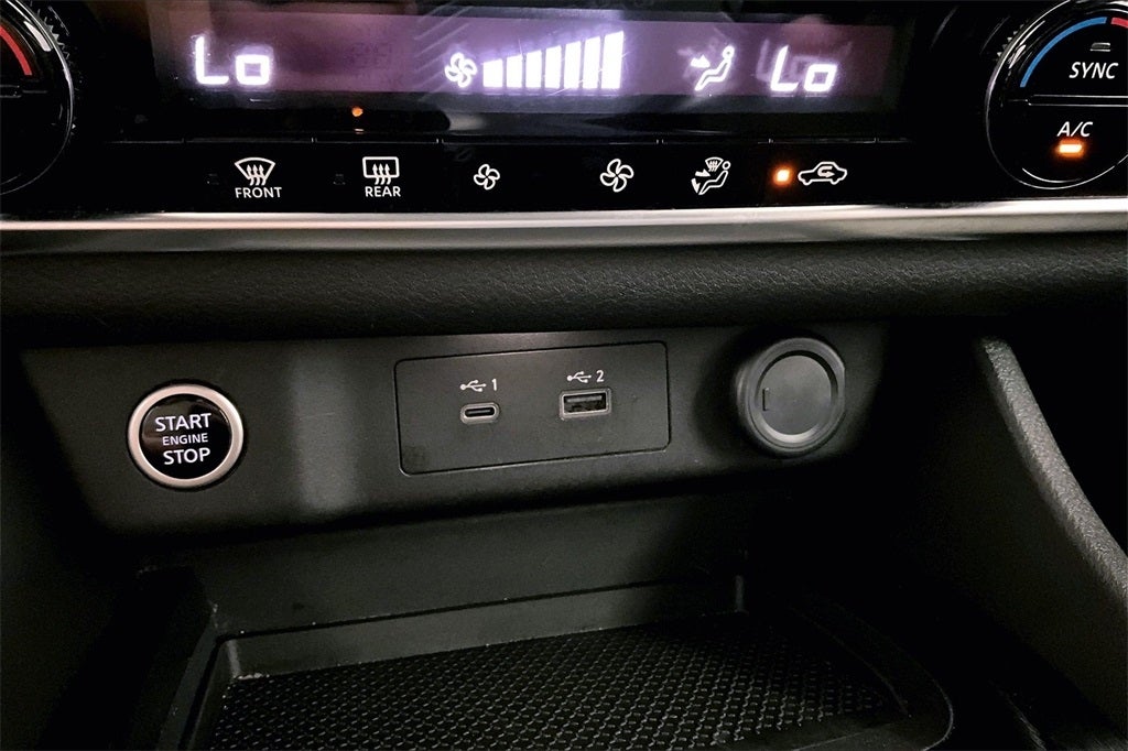 2022 Nissan Rogue SV