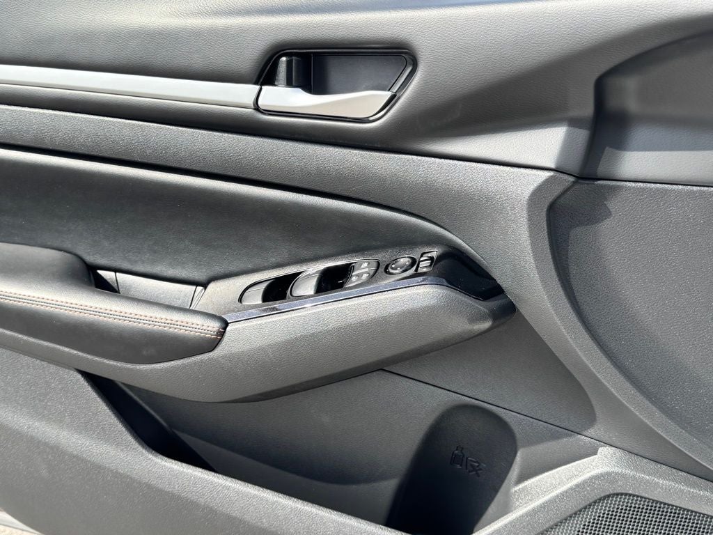 2024 Nissan Altima 2.5 SR FWD