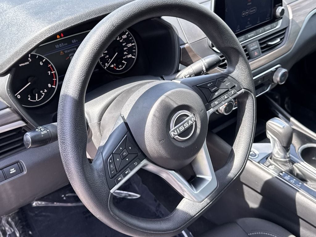 2024 Nissan Altima 2.5 SV FWD