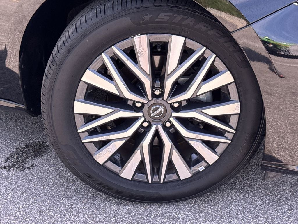 2024 Nissan Altima 2.5 SV FWD