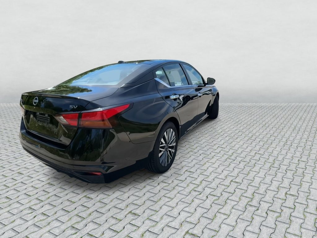 2024 Nissan Altima 2.5 SV FWD