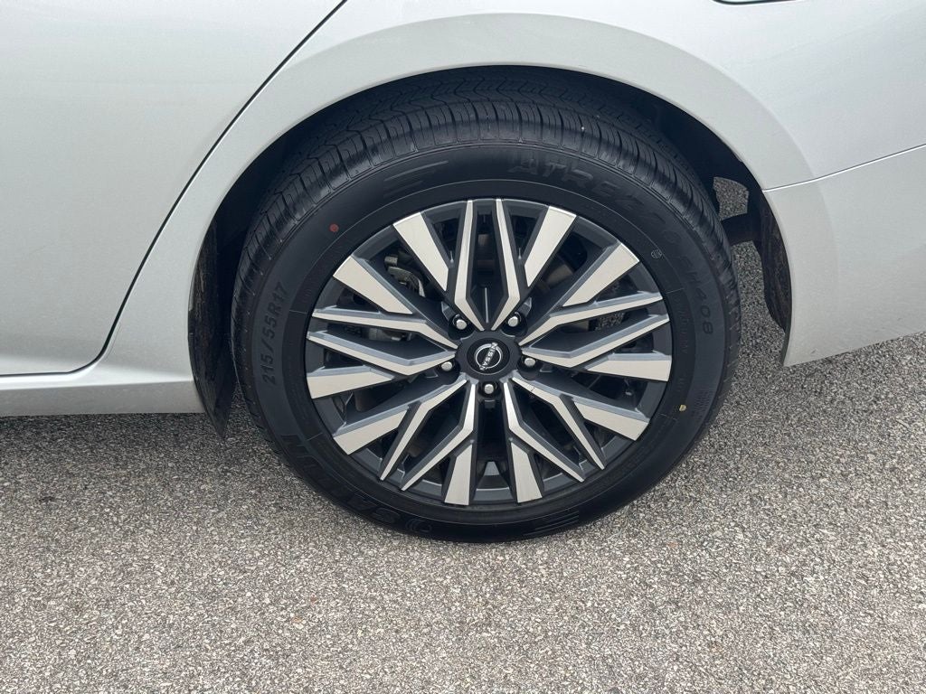 2024 Nissan Altima 2.5 SV AWD