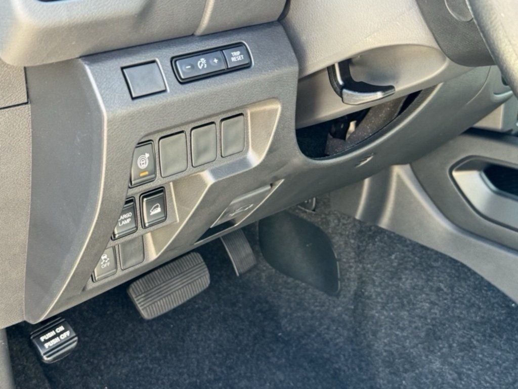 2025 Nissan Frontier S