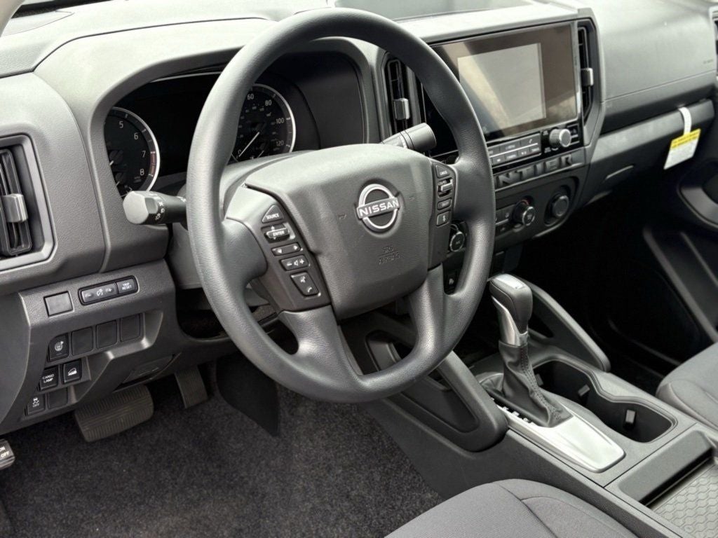 2025 Nissan Frontier S