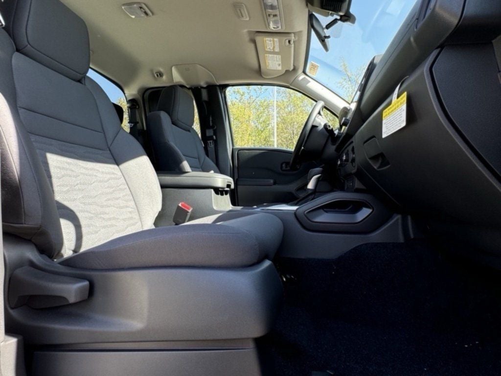 2025 Nissan Frontier S