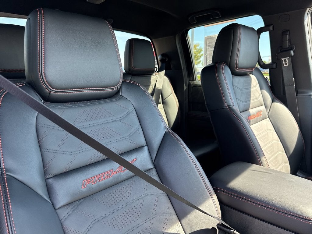 2025 Nissan Frontier PRO-4X 4WD