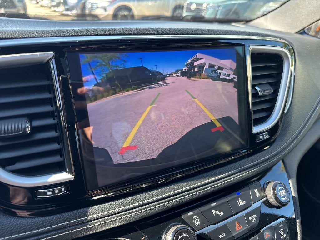 2025 Chrysler Pacifica Limited