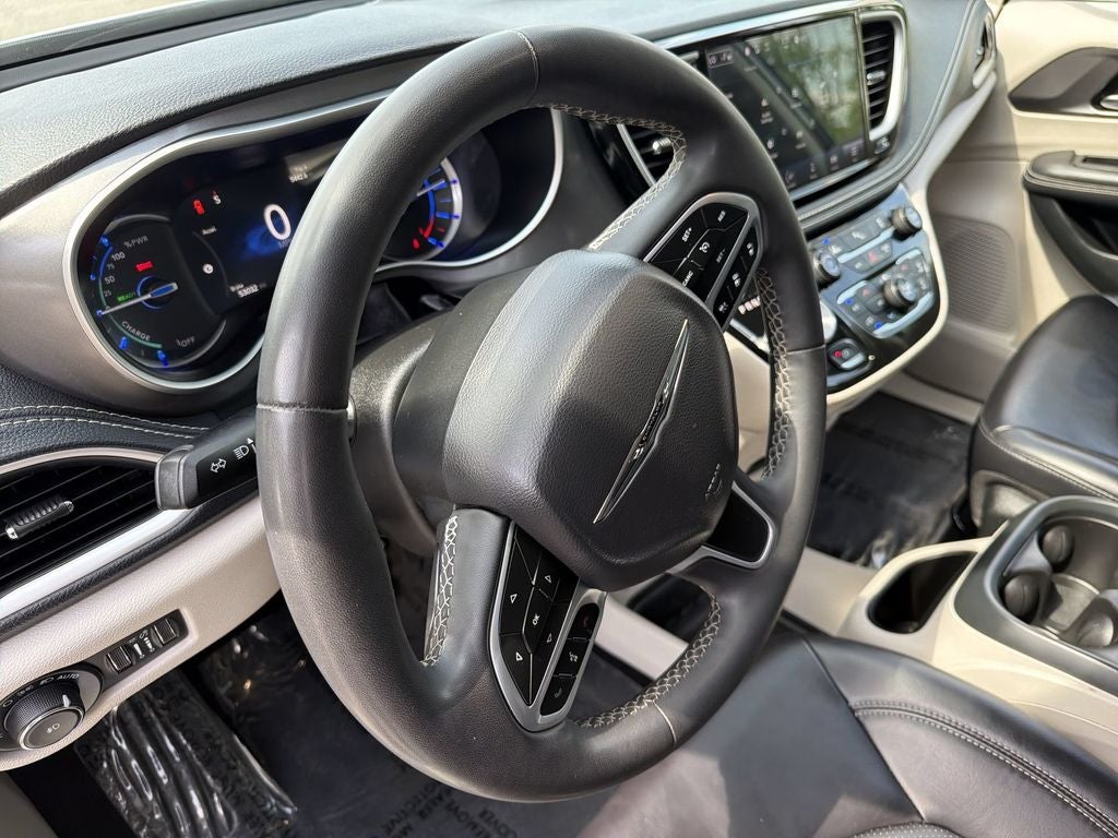 2023 Chrysler Pacifica Hybrid Touring L