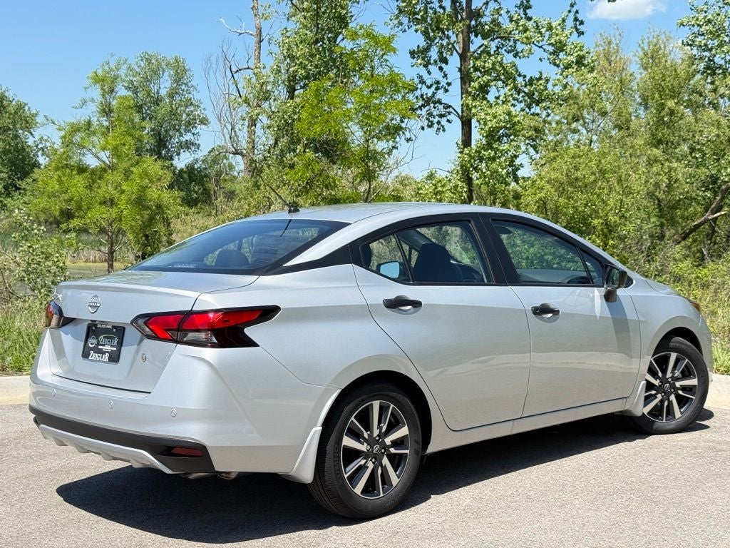 2025 Nissan Versa 1.6 S