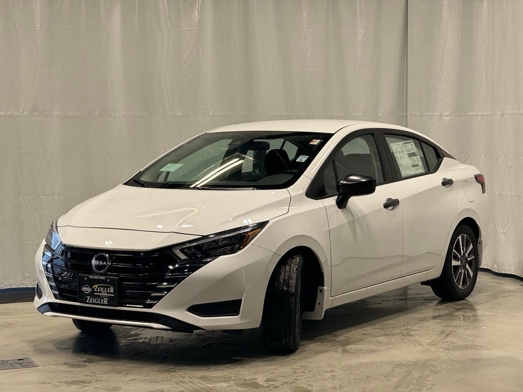 2025 Nissan Versa 1.6 S