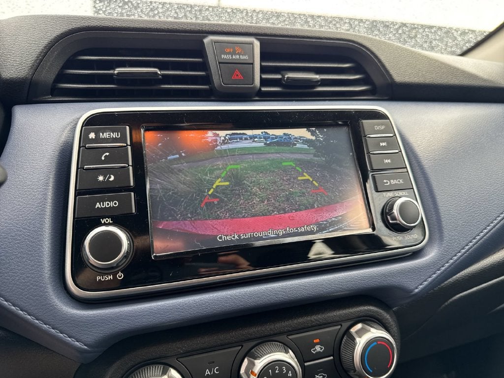 2024 Nissan Versa 1.6 SV