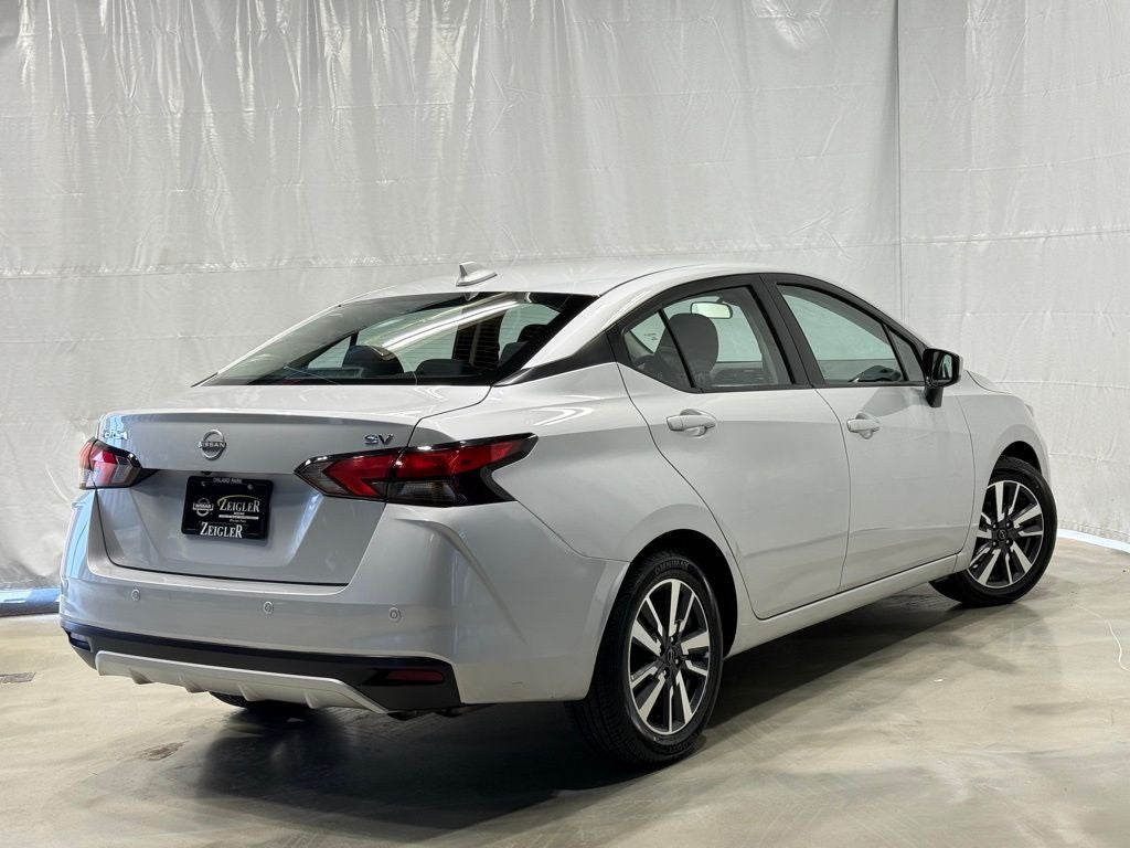 2023 Nissan Versa 1.6 SV