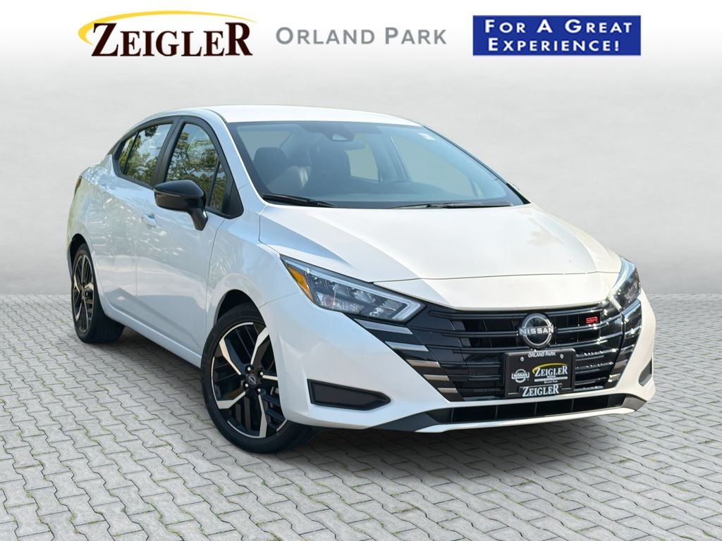 2024 Nissan Versa 1.6 SR FWD