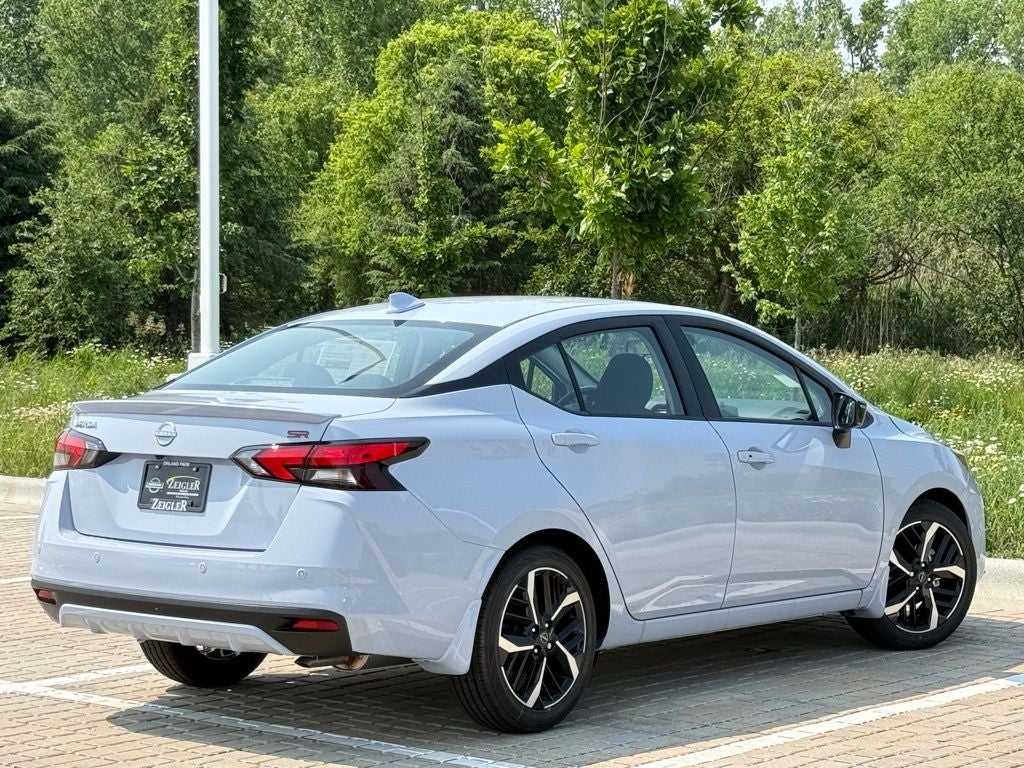 2025 Nissan Versa 1.6 SR FWD