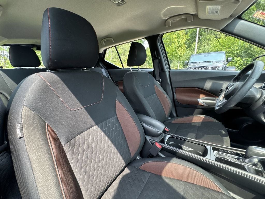 2024 Nissan Kicks SR