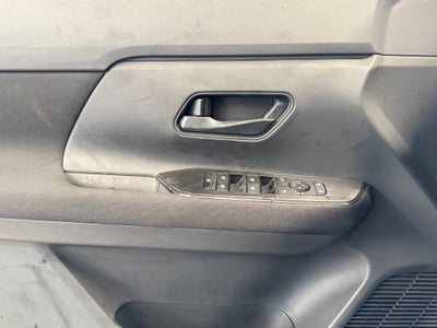 2025 Nissan Kicks S AWD