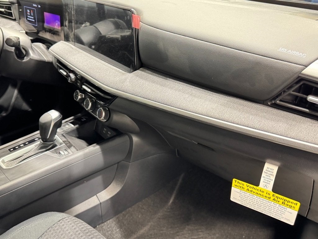 2025 Nissan Kicks S AWD